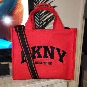NWT DKNY Hadlee Tote, Medium